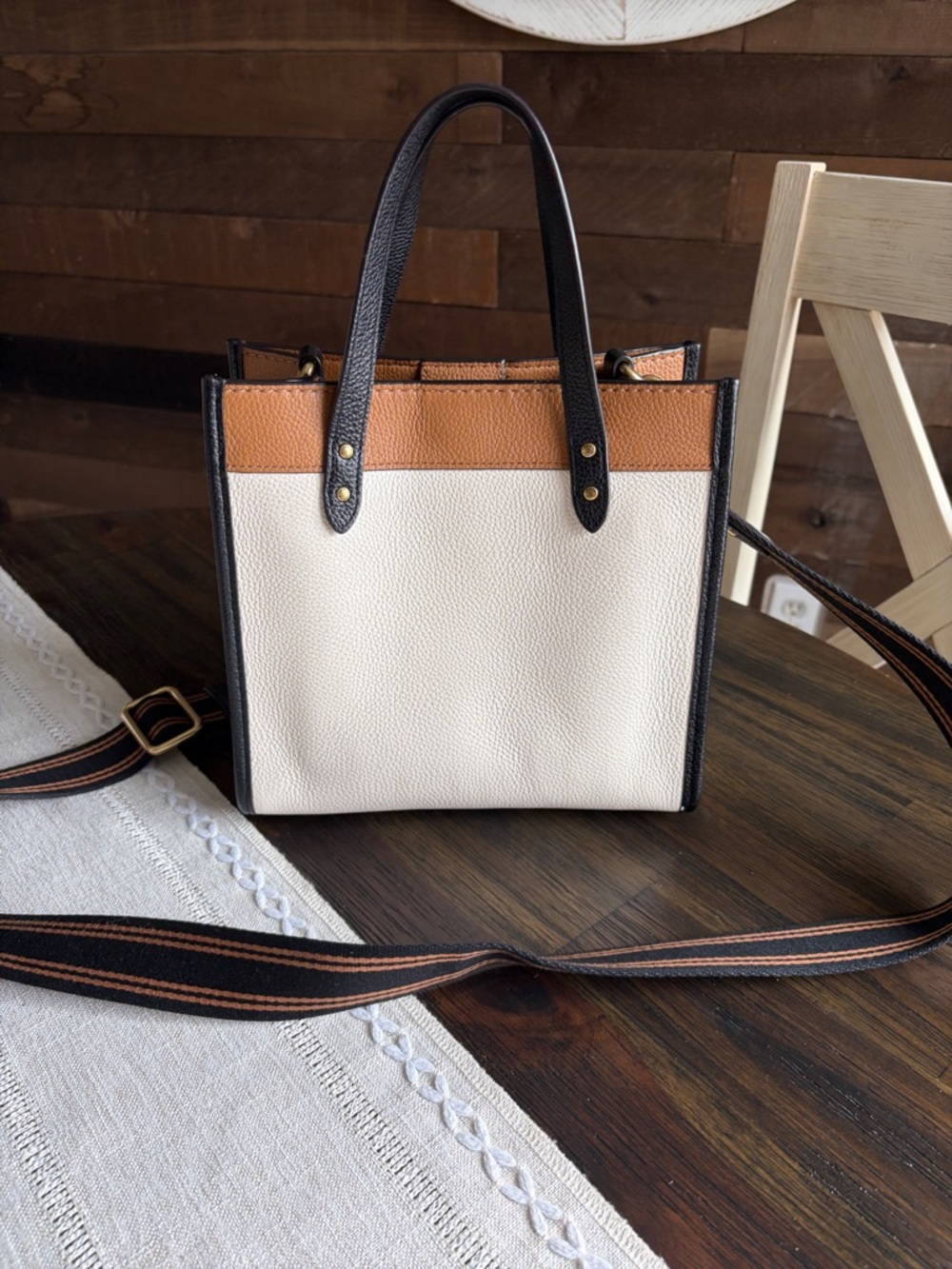 Coach Field Tote 22 Pebble Leather  💕Coach Collection💕 - Picture 2 of 14